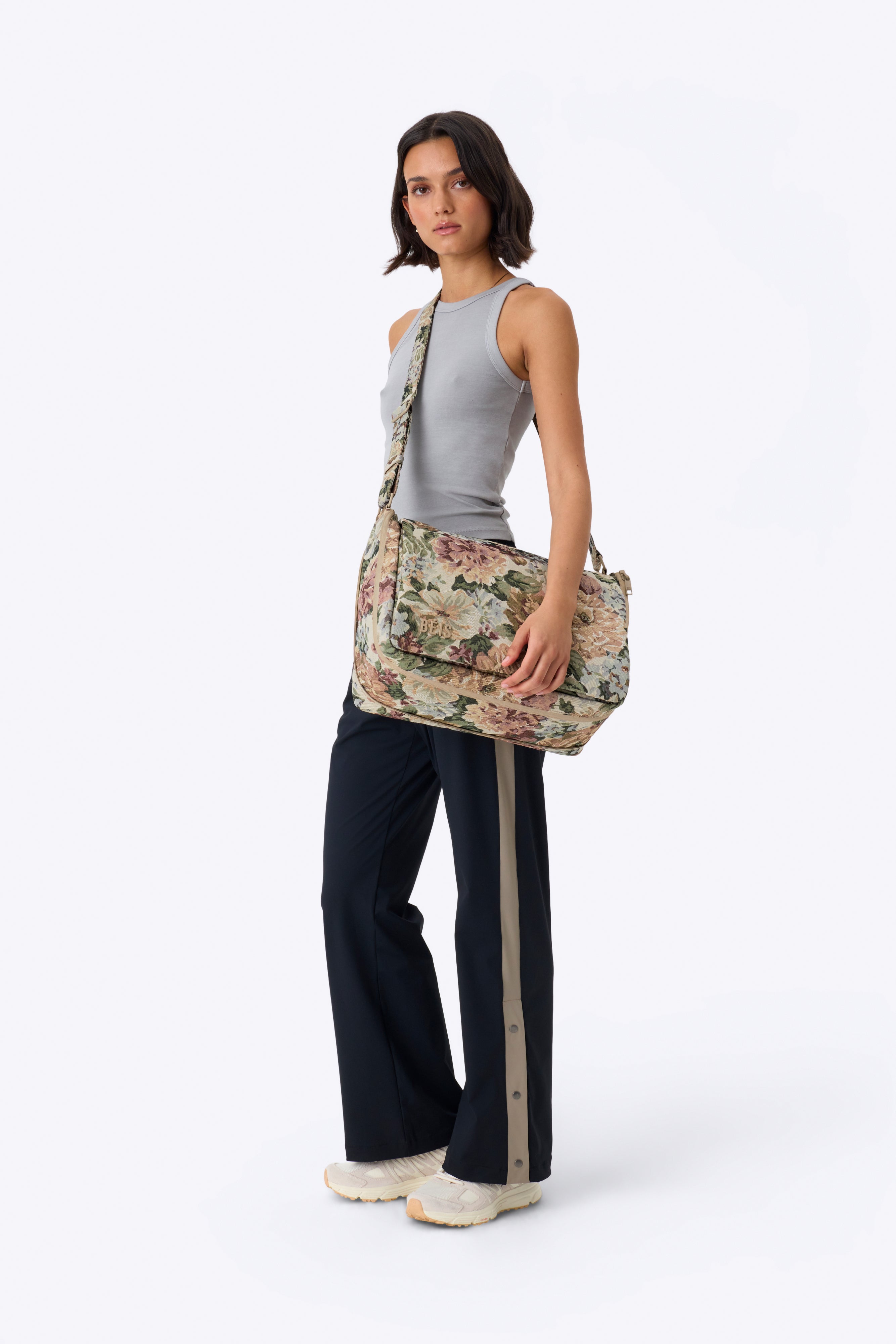The Expandable Messenger Tote in Vintage Floral