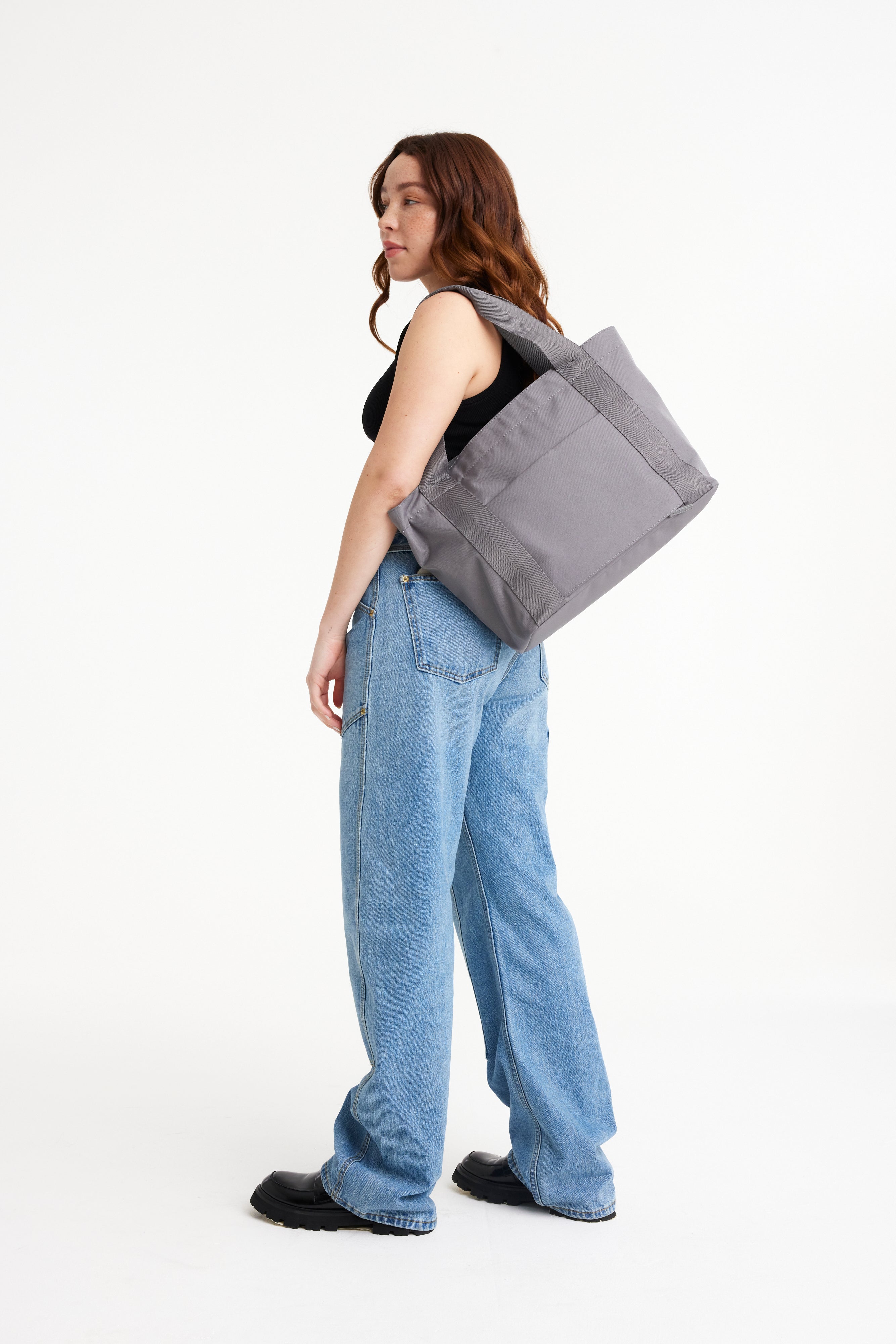 Resale The BÉISics Tote in Grey