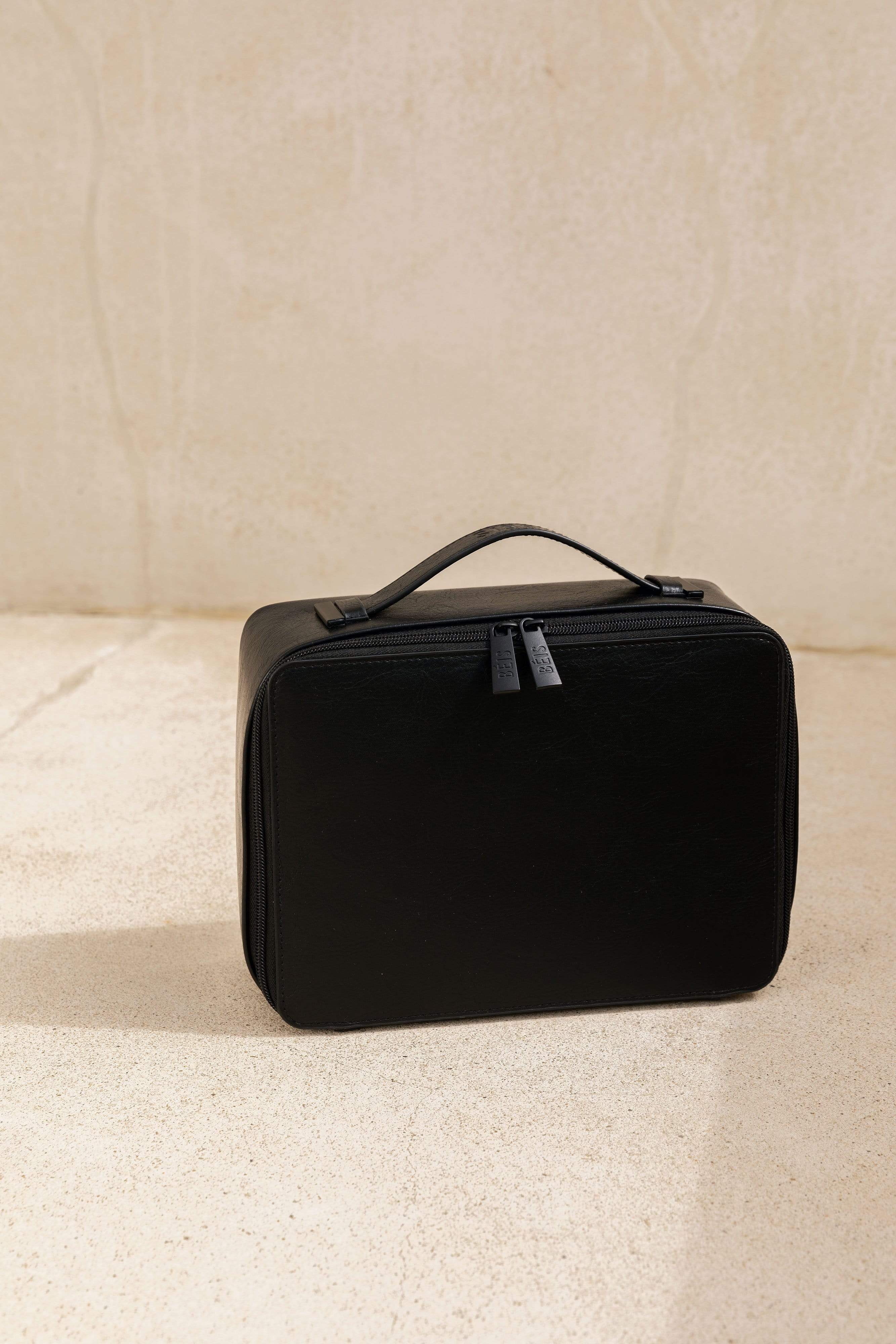 Resale The Cosmetic Case in Black